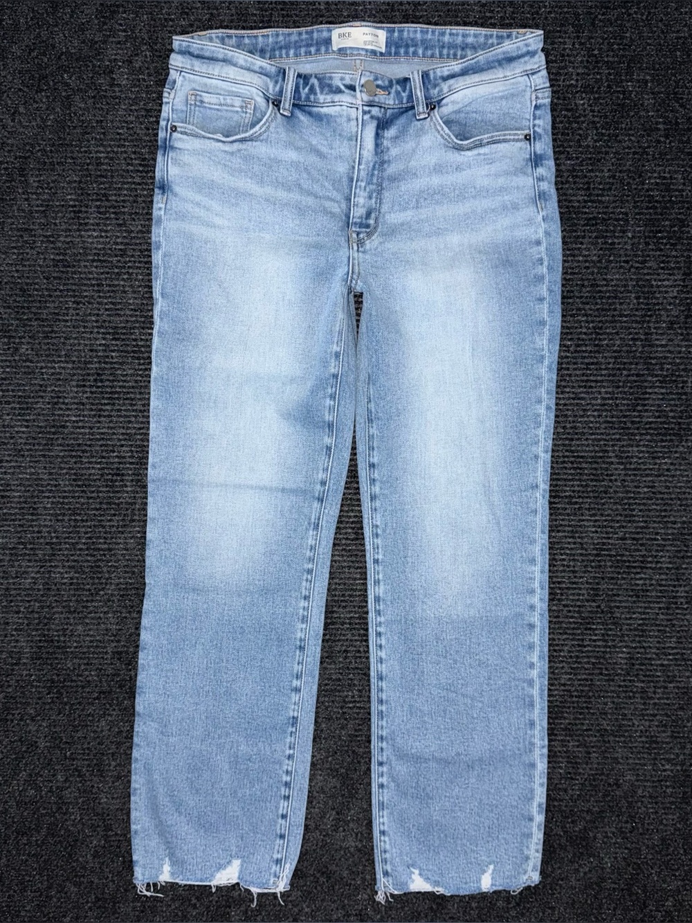 Buckle BKE Payton Universal Fit Mid Rise Cropped Straight Jeans 29x28 AXB1529A